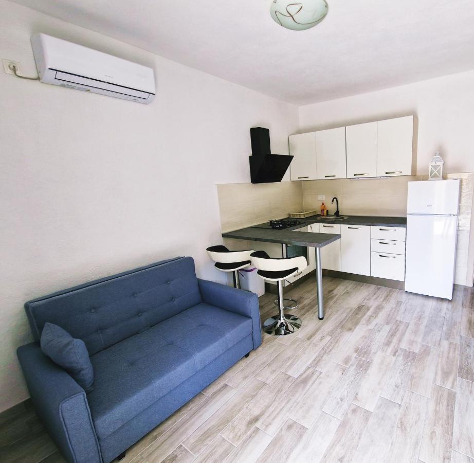Hotel Kuca Za Odmor Dobrila Jelsa  Exterior foto