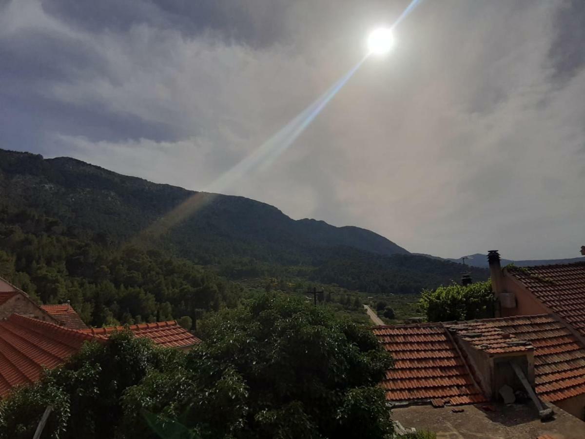 Hotel Kuca Za Odmor Dobrila Jelsa  Exterior foto
